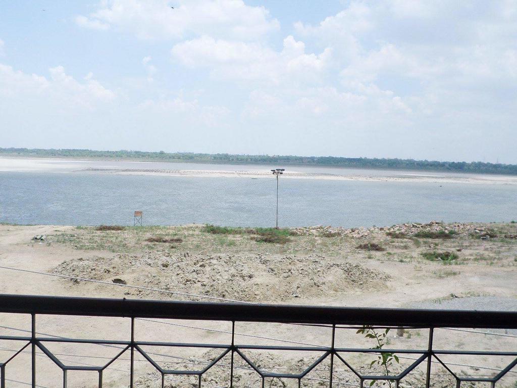 Ganga Paying Guest House Varanasi Exteriör bild
