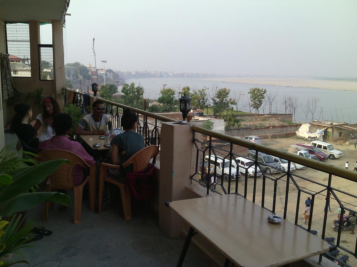 Ganga Paying Guest House Varanasi Exteriör bild