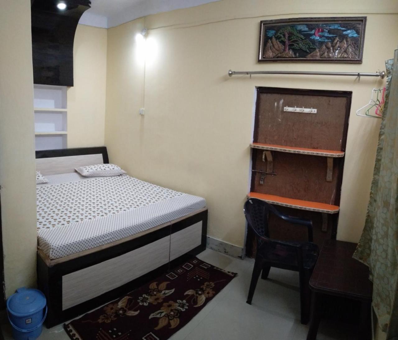 Ganga Paying Guest House Varanasi Exteriör bild